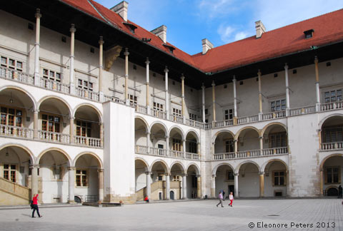 Arkadenhof des Schlosses in Krakau