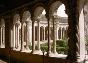 S. Paul vor den Mauern Kreuzgang